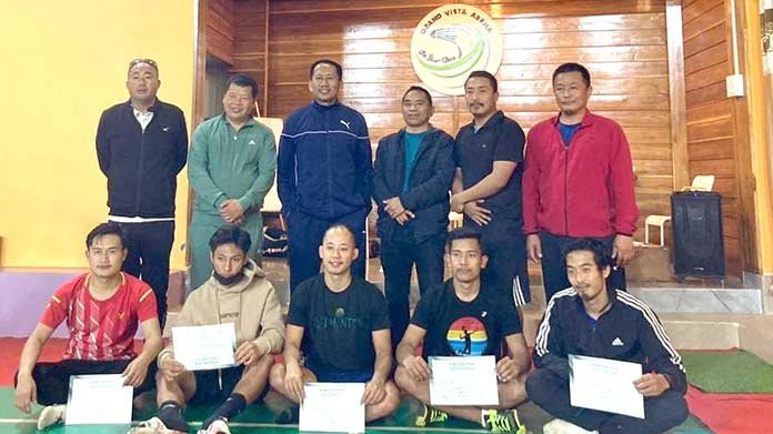Open amateur badminton tourney organised