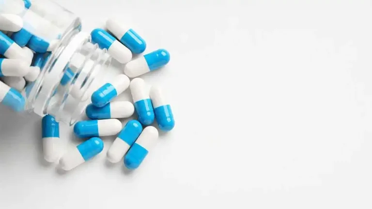 Antibiotics during infancy linked to early puberty in girls